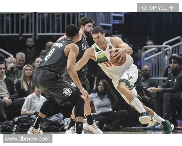 篮网与雄鹿精彩对决比赛回放全程回顾与精彩瞬间分析